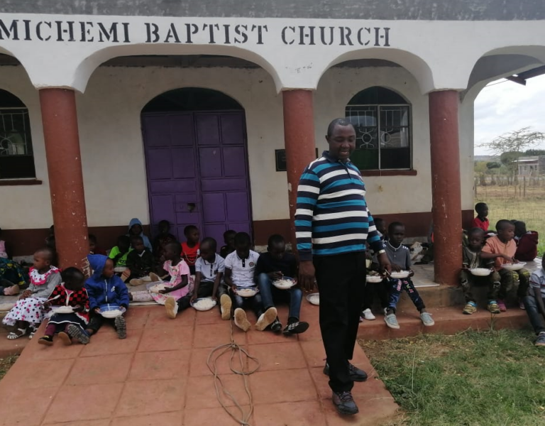Mat til kirker i Kenya og Uganda